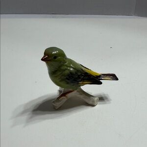 Vintage Goebel Greenfinch Bird Figurine Porcelain Bisque Matter